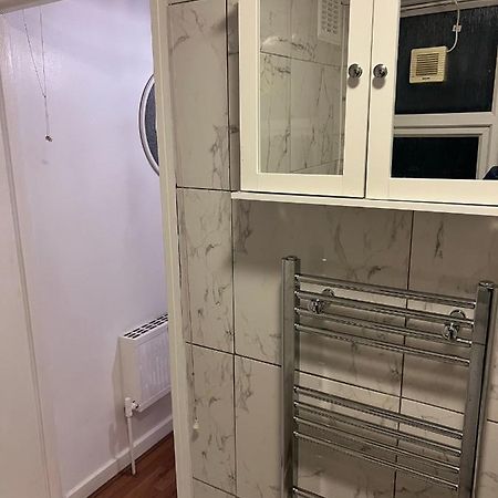 Accu Care Apartment London Eksteriør billede