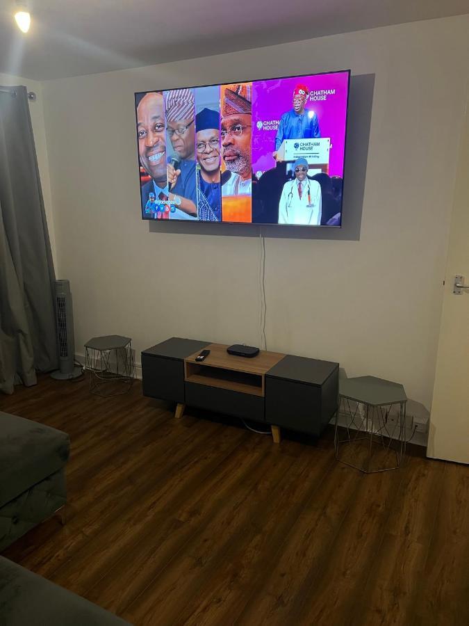 Accu Care Apartment London Eksteriør billede